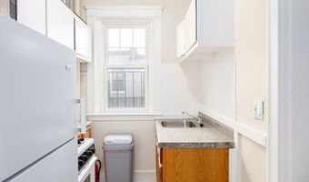 1564 Commonwealth Ave 16, Boston, MA 02135