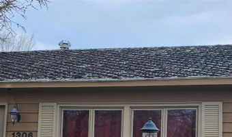 1306 Crestview Rd, Albert Lea, MN 56007
