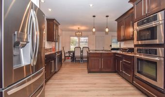 1500 LAKE Cir, Alexander City, AL 35010