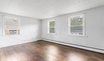 608 Berkeley Ave, Beachwood, NJ 08722