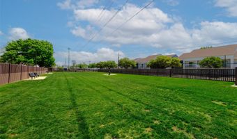 4133 Towne Green Cir, Addison, TX 75001