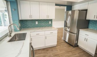6322 BALBOA Ln, Apollo Beach, FL 33572