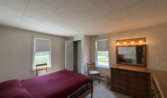 10 Palm St, Baileyville, ME 04694