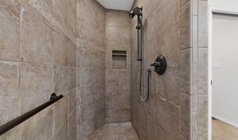 9735 Village Green Dr NE, Albuquerque, NM 87111