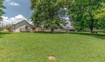 105 School St, Bay, AR 72411