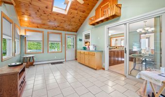 103 Emily Ln, Bristol, CT 06010