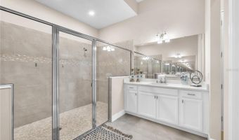 5305 WISHING ARCH Dr, Apollo Beach, FL 33572