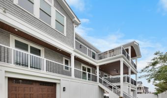 18 Mea Ln, Beach Haven, NJ 08008
