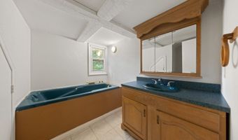 66 W Shore Dr, Alloway, NJ 07462