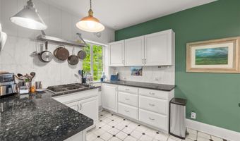 535 Forest Glen St, Ames, IA 50014