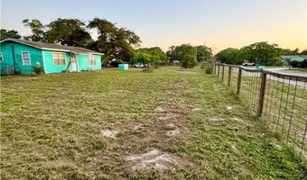 813 N Houston St, Aransas Pass, TX 78336