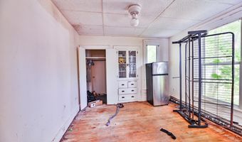91 Gage St, Augusta, ME 04330