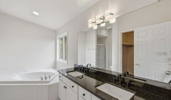 2243 Sun Valley Dr, Ann Arbor, MI 48108
