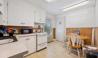 83 Essex St, Bangor, ME 04401