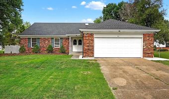 701 Kehrs Mill Rd, Ballwin, MO 63011