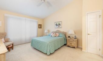 8 Sweet Bay Ln, Amherst, NY 14221