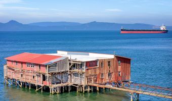 280 MARITIME Ln, Astoria, OR 97103