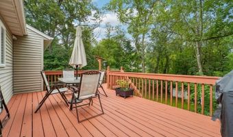 4 Crest Hill Dr, Alloway, NJ 07461