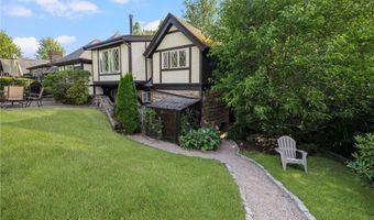 78 Coggeshall Ave 3, Newport, RI 02840