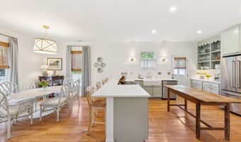 1711 Duke St, Beaufort, SC 29902