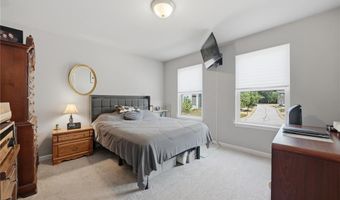 351 Champion Way Dr, Ballwin, MO 63011