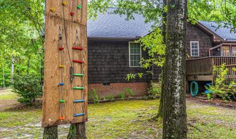 707 Alexander Dr, Aberdeen, NC 28315