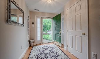 12 BARCLAY Dr, Hockessin, DE 19707