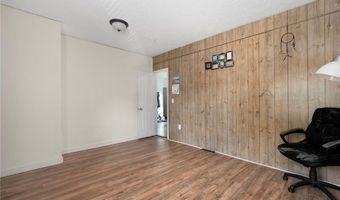 7 Cleveland Ave, Cranston, RI 02920