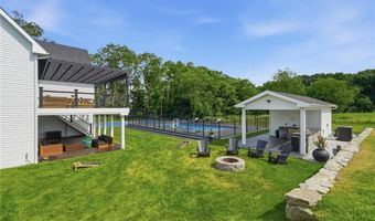 1264 Central Ave, Johnston, RI 02919