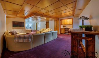 40 Castle Rock Rd, Cody, WY 82414
