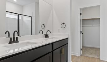 147 Peeps Ct, Adkins, TX 78101