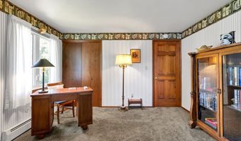 1581 N Forest Rd, Amherst, NY 14221