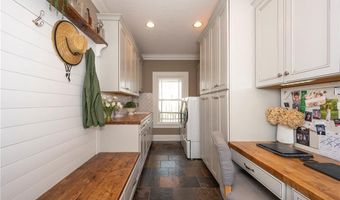 153 Finn Hollow Ln, Advance, NC 27006