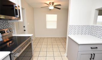 118 FLAMINGO Dr, Auburndale, FL 33823