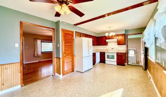 38 Grounds Pl, Albany, NY 12205