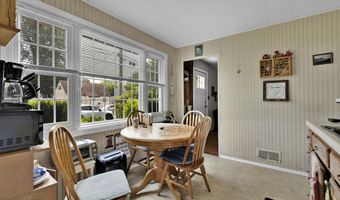 207 New York Ave, Bergenfield, NJ 07621