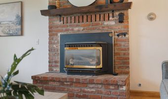 24950 NE AIRPORT Rd, Aurora, OR 97002