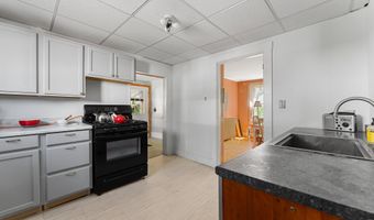 103 Green St, Augusta, ME 04330