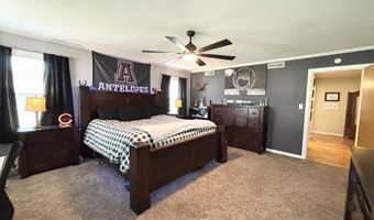 301 Ave N, Abernathy, TX 79311