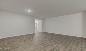 1094 Aviator Ln, Ayden, NC 28513