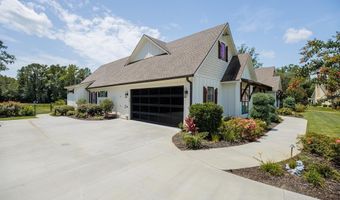 173 Circlestone Dr, Adel, GA 31620