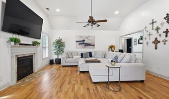 707 Secretariat Dr, Boiling Springs, SC 29316
