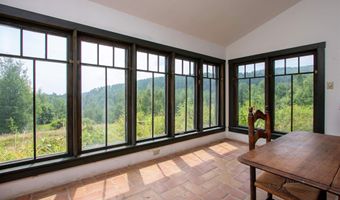 859 Whitehill Rd, Barnet, VT 05821