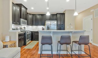 42145 PIEBALD Sq, Aldie, VA 20105