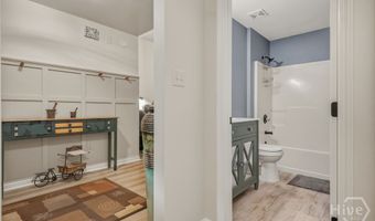 140 Wendy Ln, Athens, GA 30605