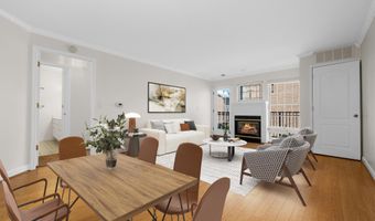 6940 FAIRFAX Dr 200, Arlington, VA 22213