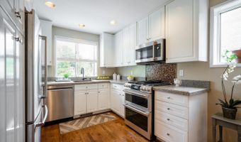 3814 N RICHMOND St, Arlington, VA 22207