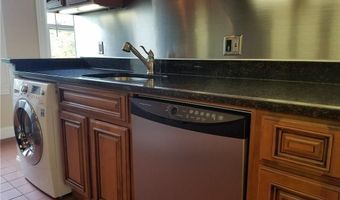3 Bay View Ave 3, Bristol, RI 02809