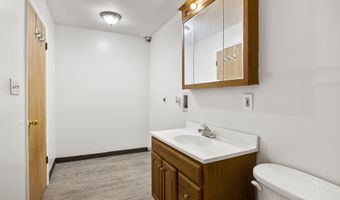 24 Delaware St, Albany, NY 12202