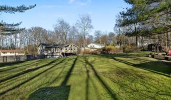 3 Bell Ct, Airmont, NY 10901